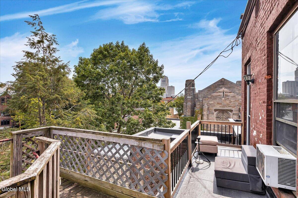 221 Lancaster Street Albany NY 12210
