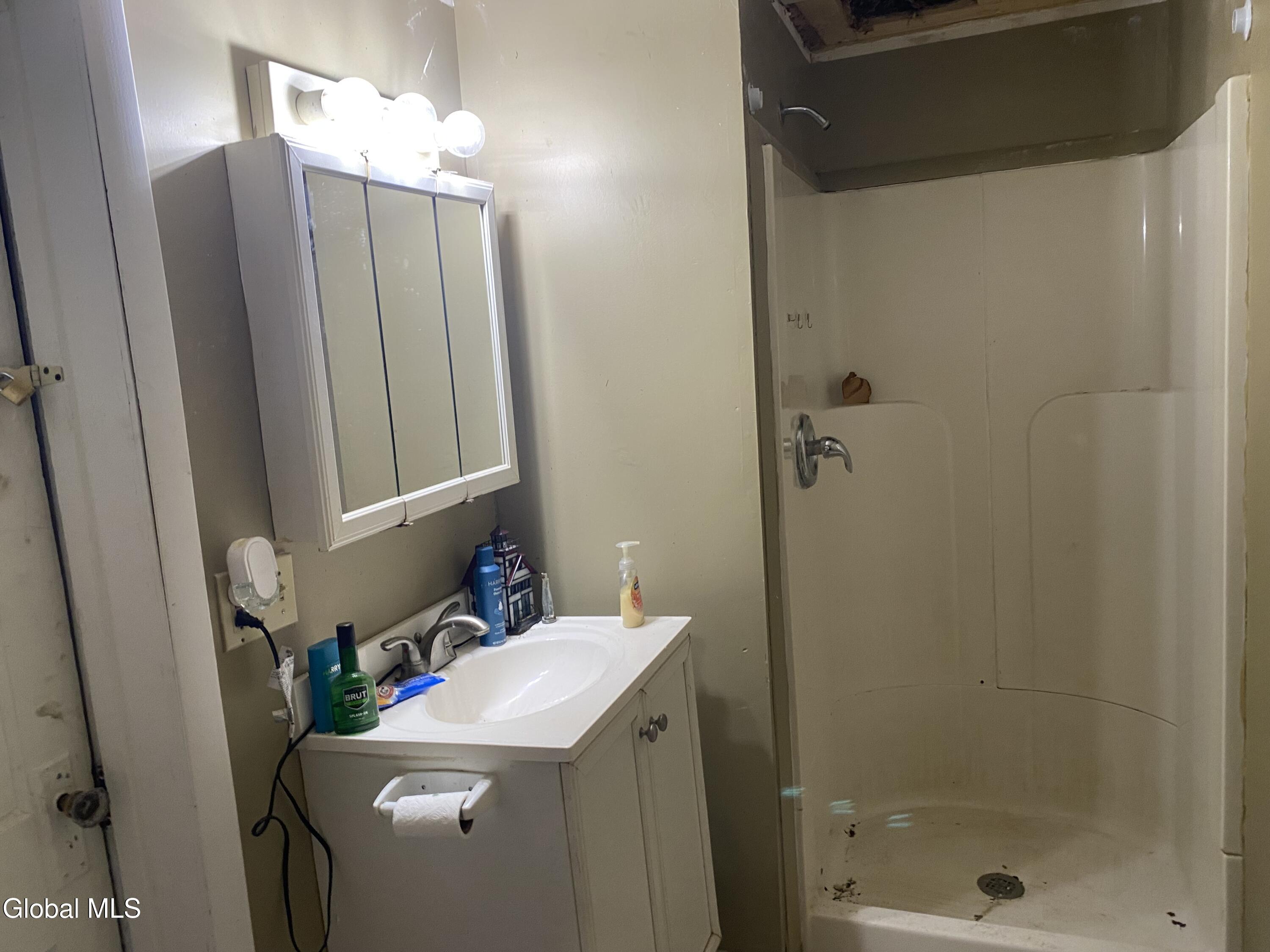 48 Prospect Avenue Gloversville NY 12078