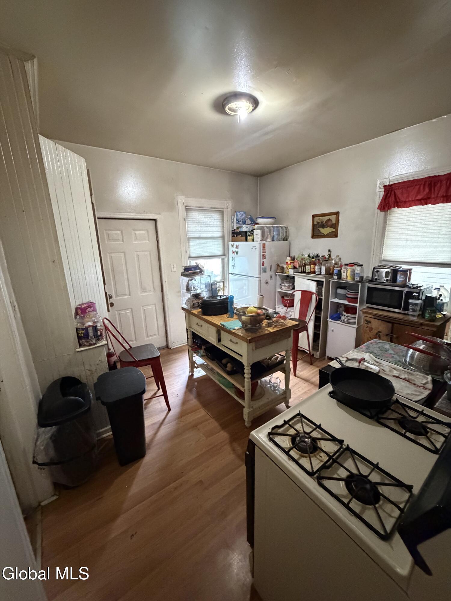 27 Catherine Street Schenectady NY 12307