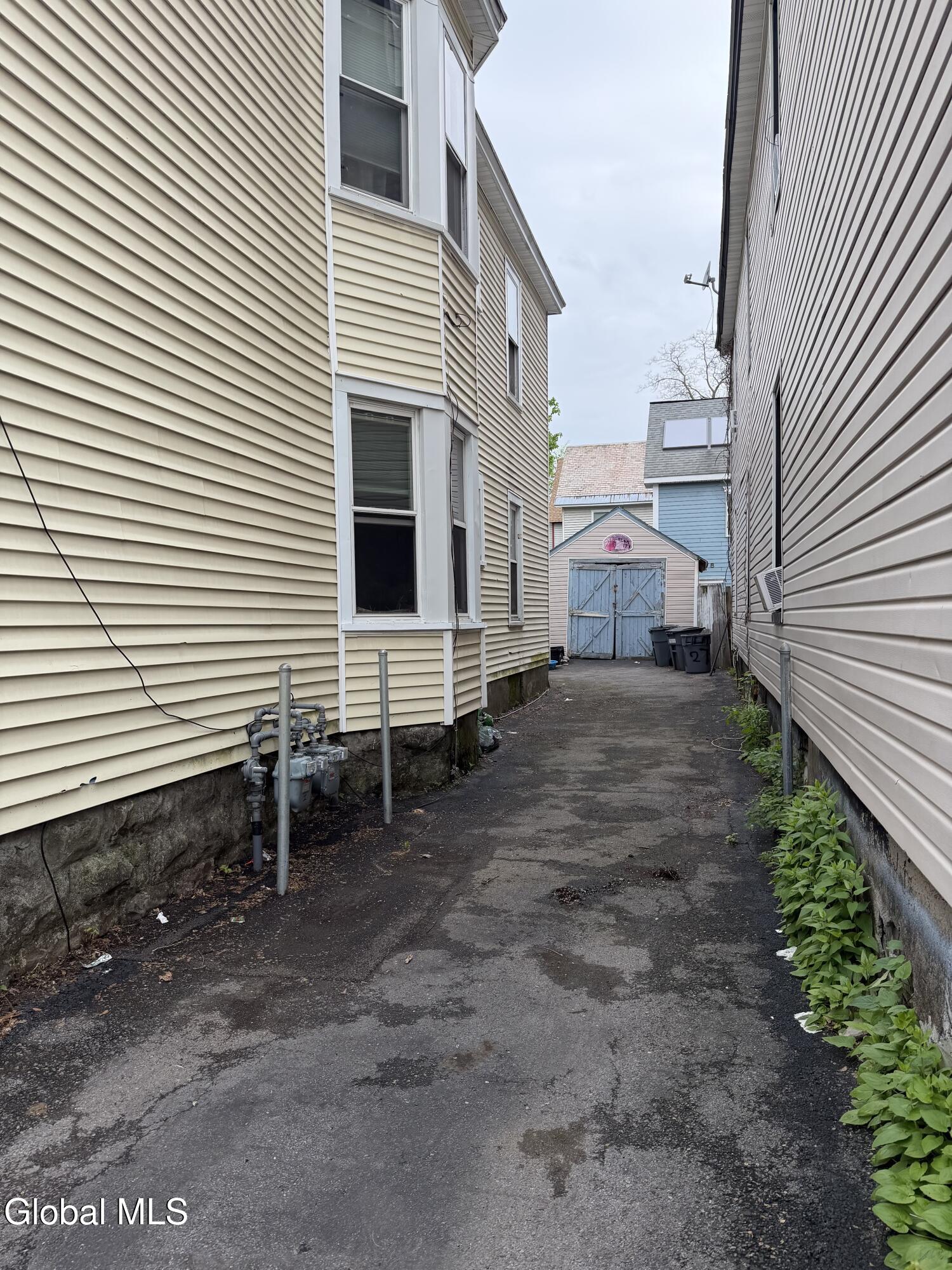 27 Catherine Street Schenectady NY 12307
