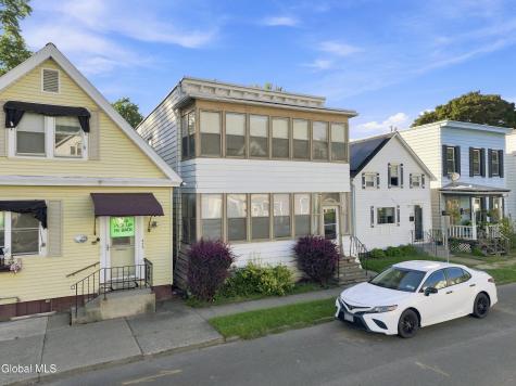 479 8th Avenue Troy NY 12182