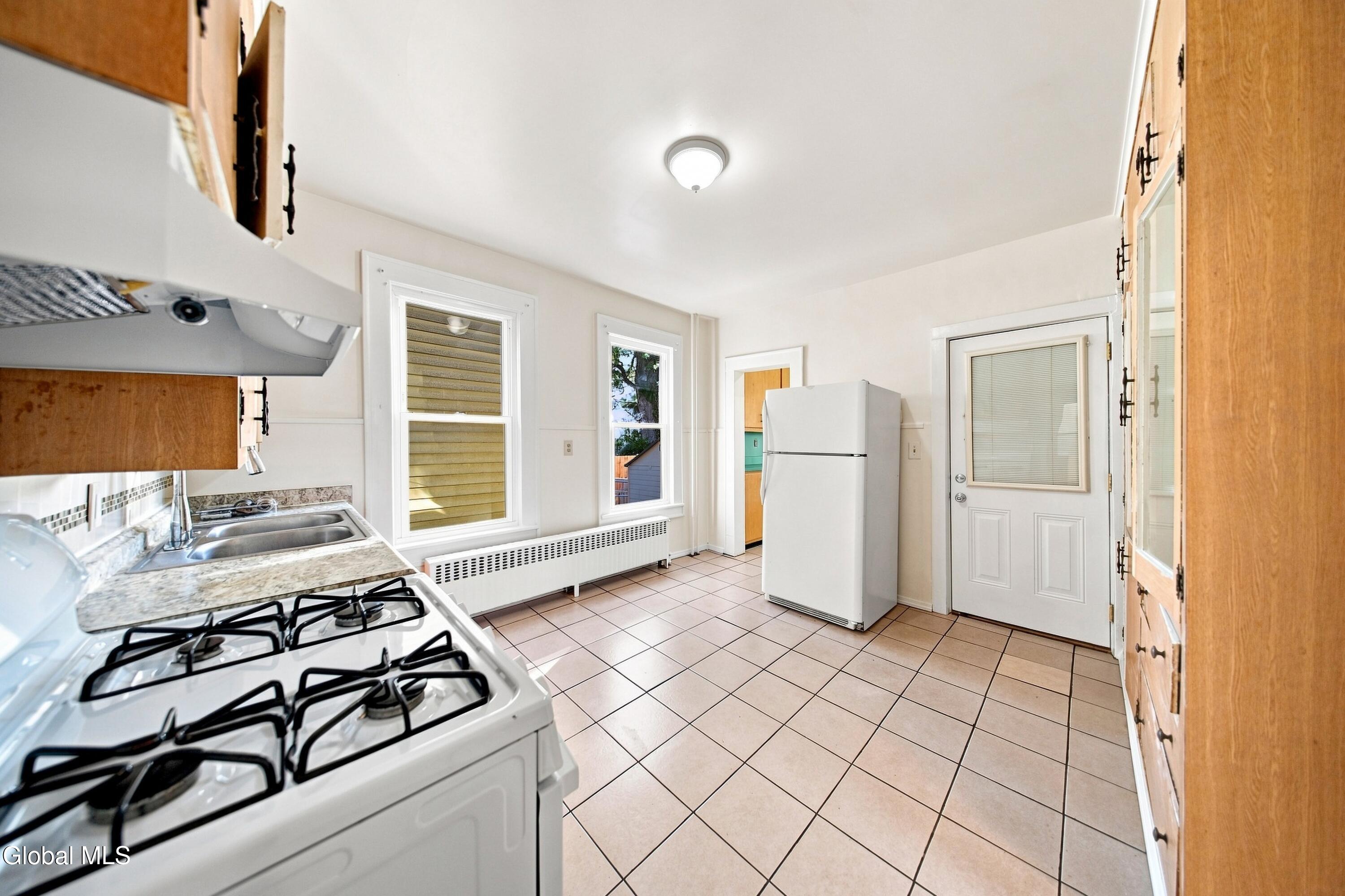479 8th Avenue Troy NY 12182