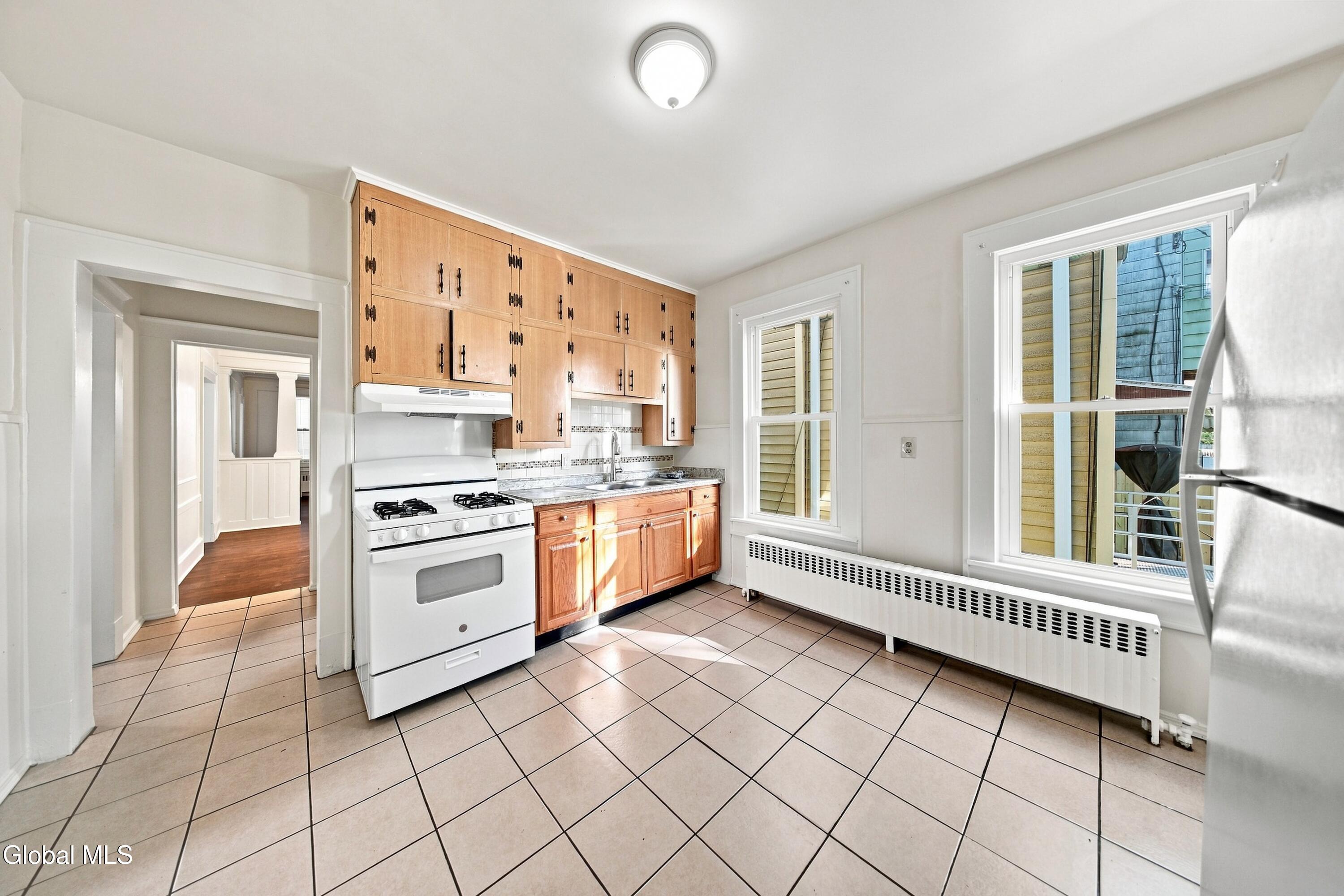 479 8th Avenue Troy NY 12182