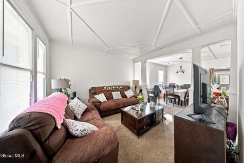 479 8th Avenue Troy NY 12182