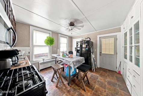479 8th Avenue Troy NY 12182