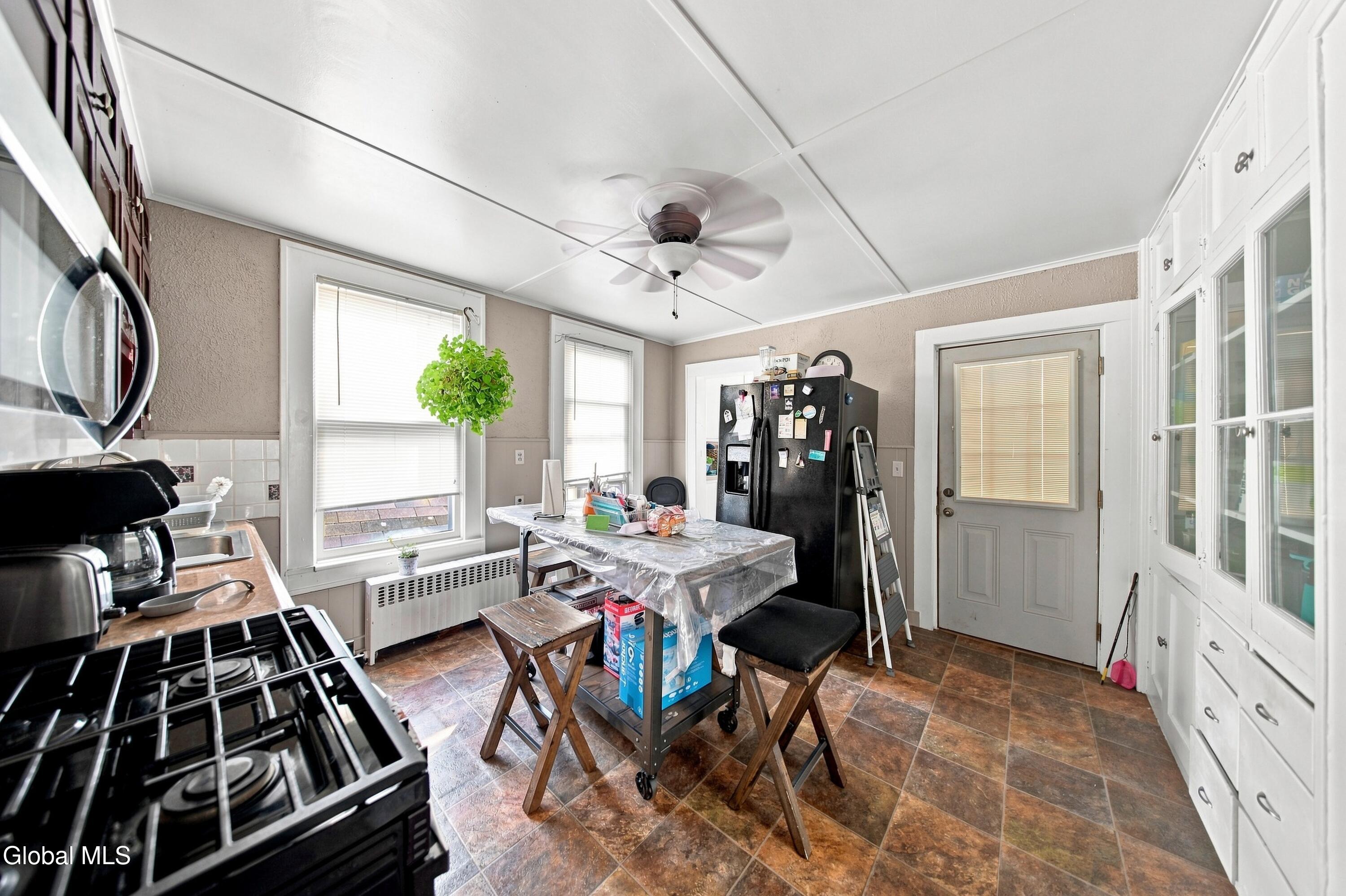 479 8th Avenue Troy NY 12182