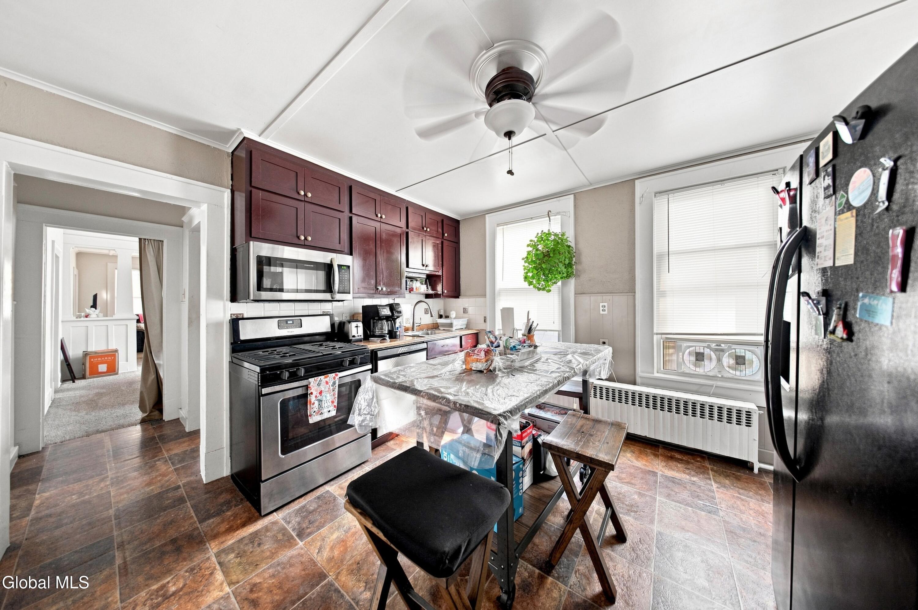479 8th Avenue Troy NY 12182