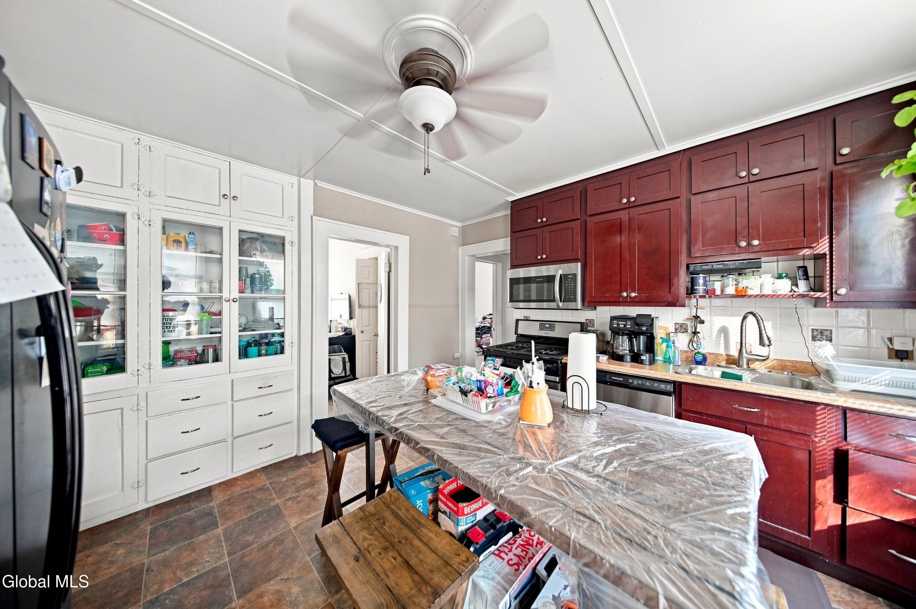 479 8th Avenue Troy NY 12182