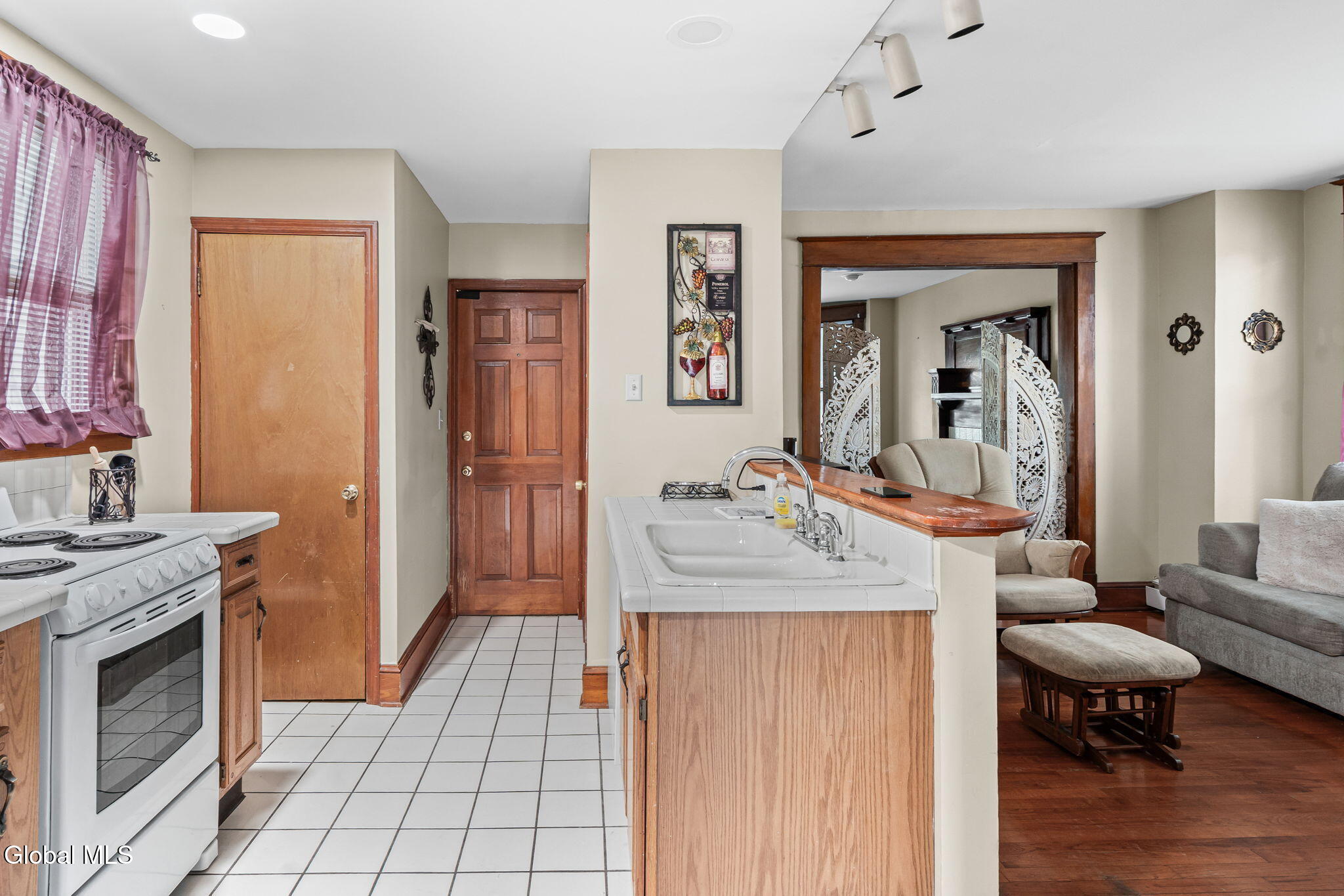 476 Delaware Avenue Albany NY 12209