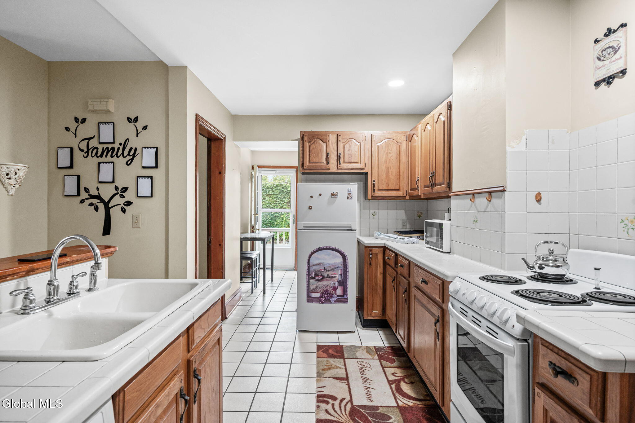 476 Delaware Avenue Albany NY 12209