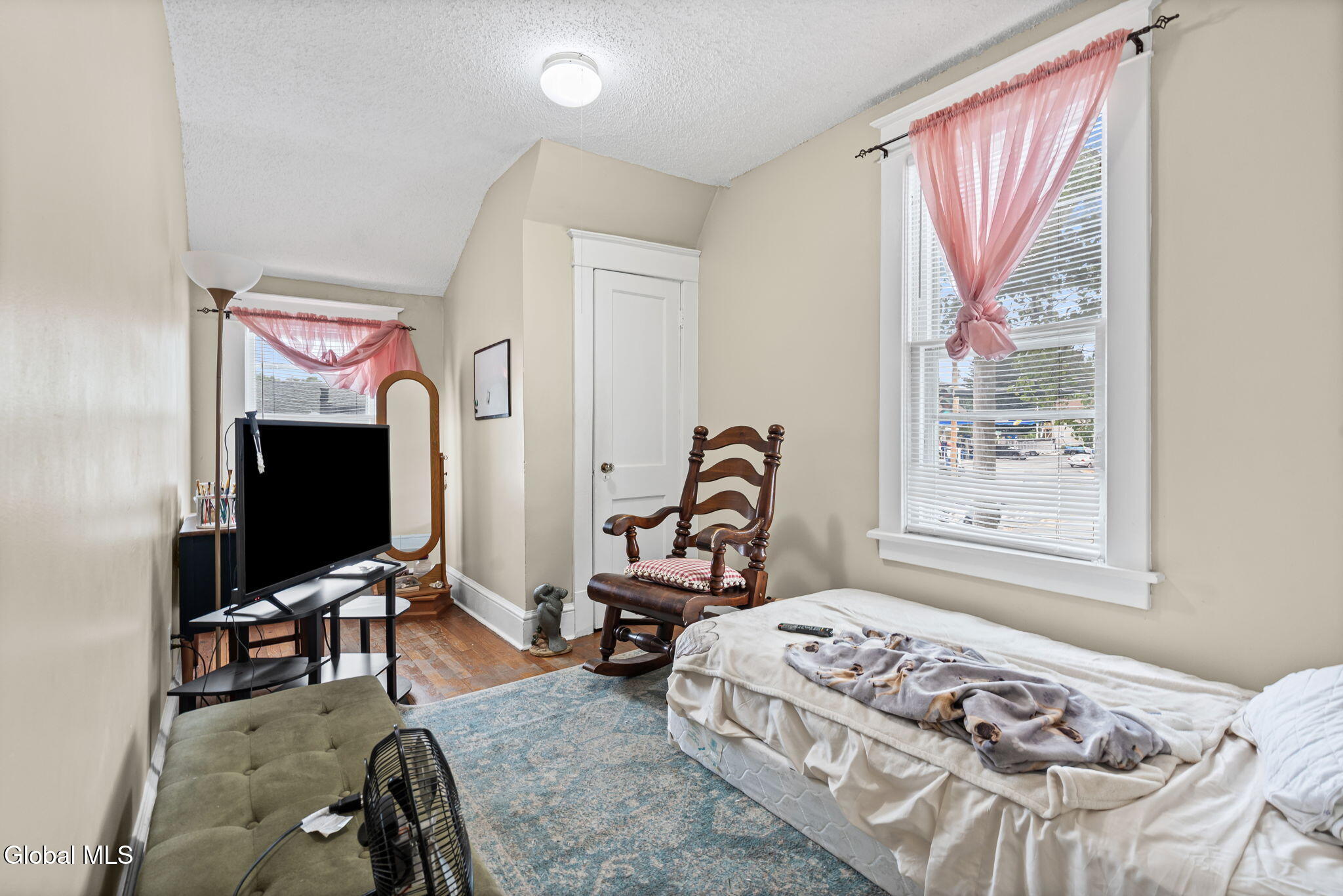476 Delaware Avenue Albany NY 12209