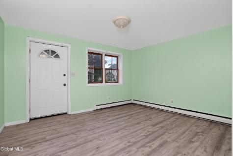 17 Frank Street Schenectady NY 12304
