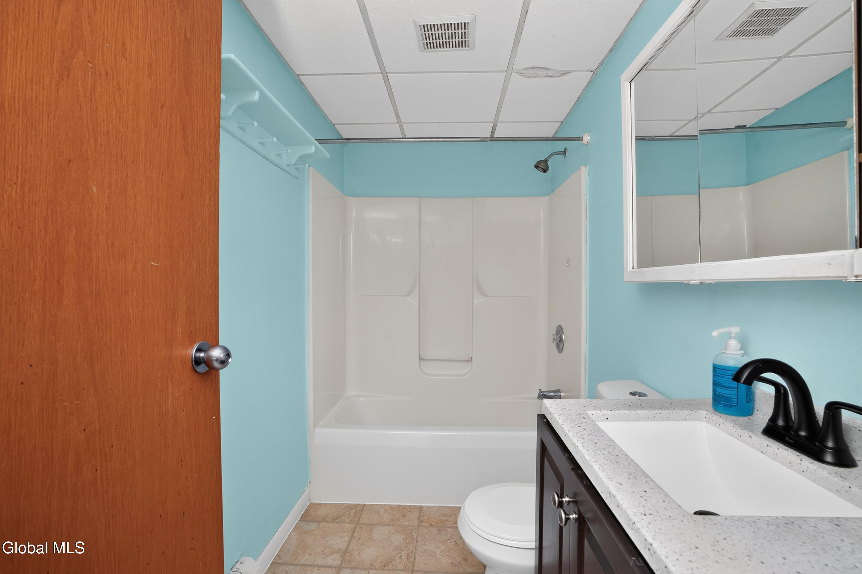 17 Frank Street Schenectady NY 12304