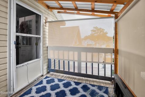 17 Frank Street Schenectady NY 12304