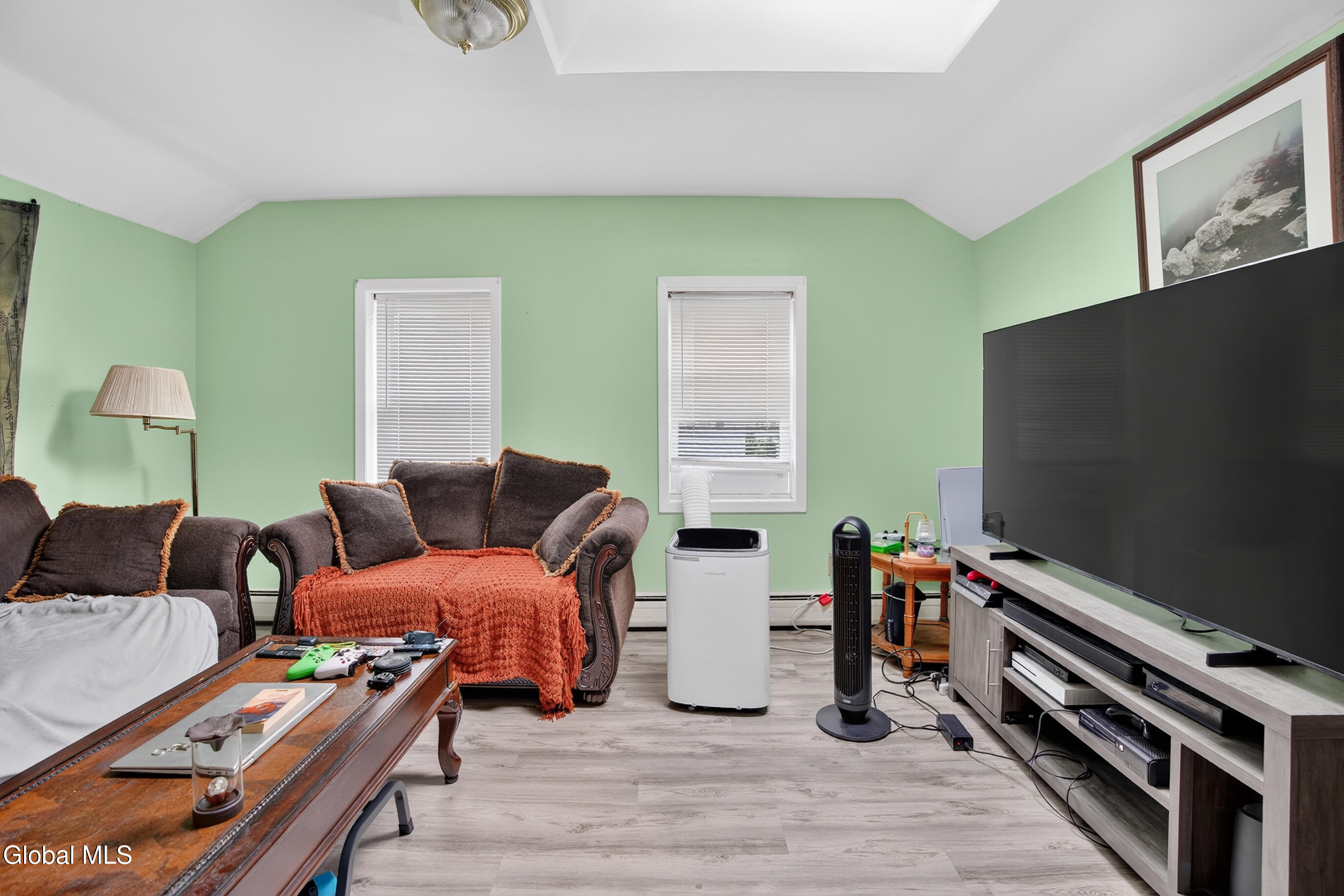 17 Frank Street Schenectady NY 12304