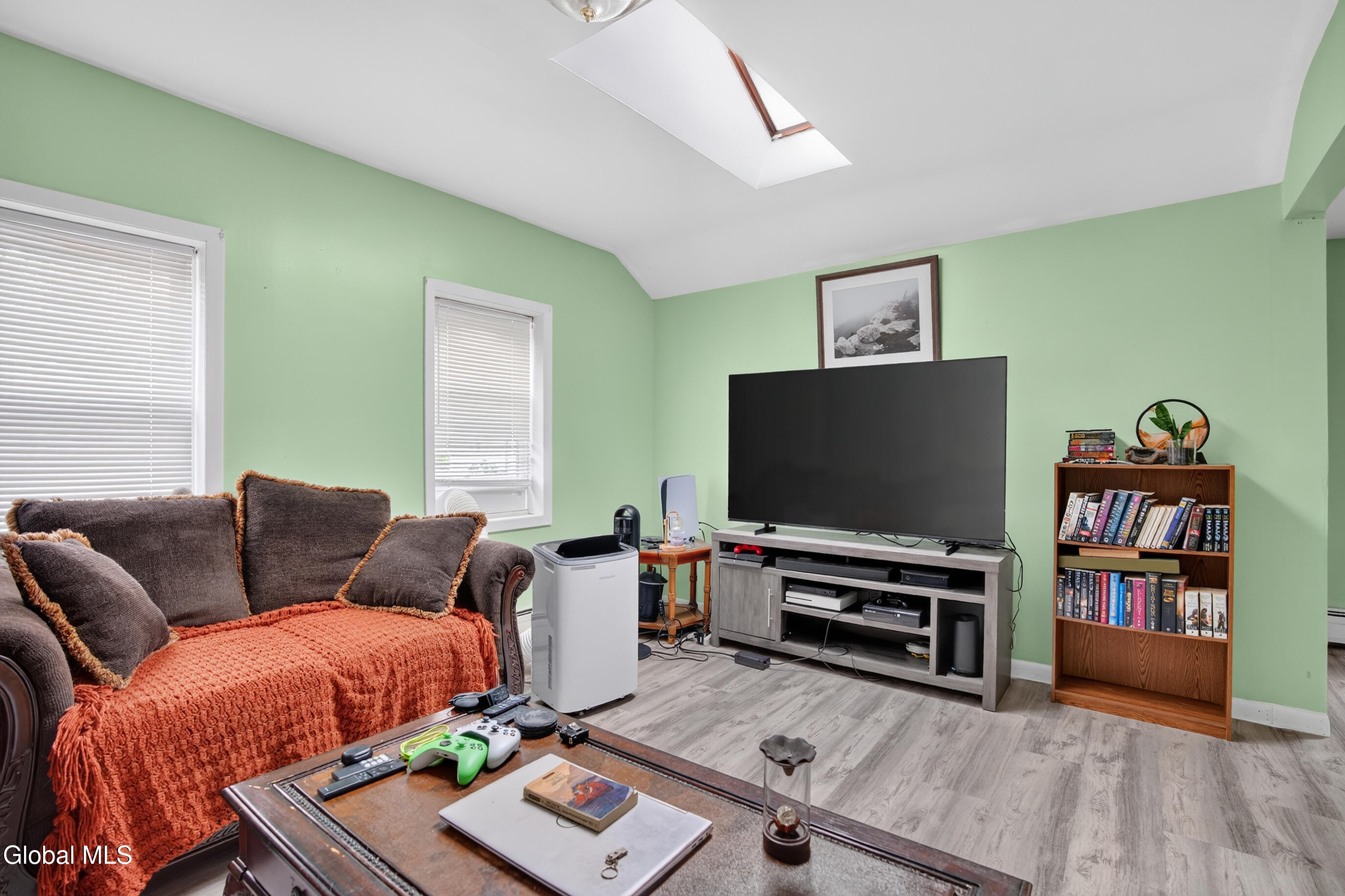 17 Frank Street Schenectady NY 12304