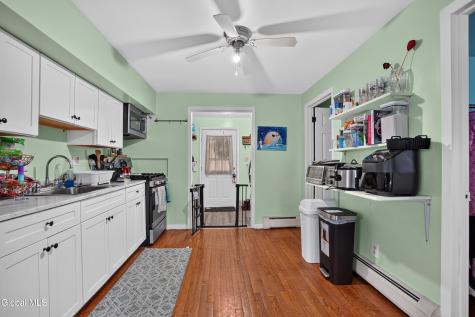 17 Frank Street Schenectady NY 12304
