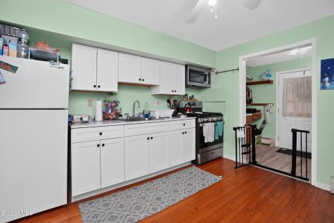 17 Frank Street Schenectady NY 12304