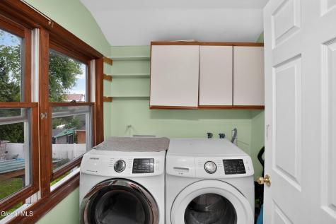 17 Frank Street Schenectady NY 12304