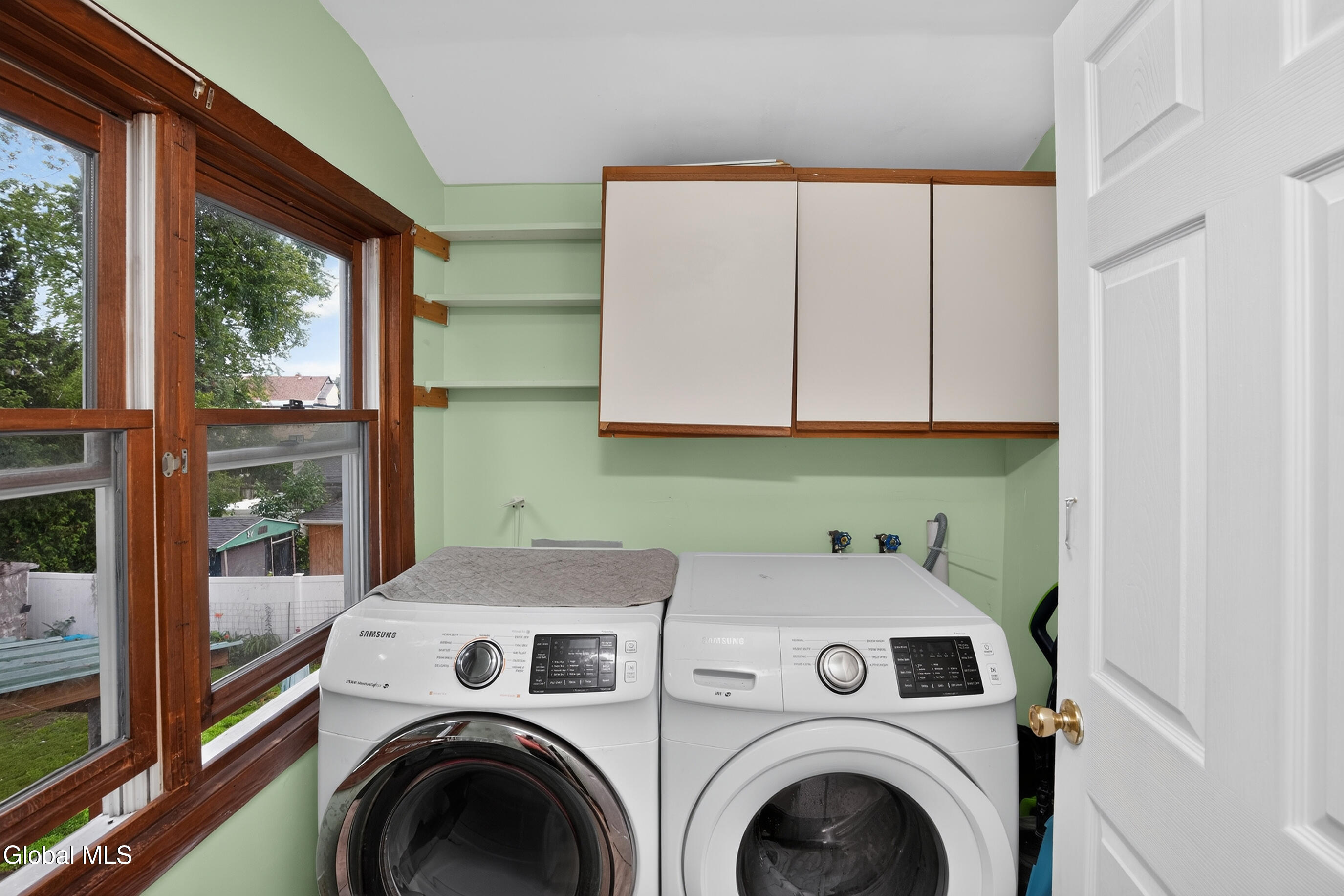 17 Frank Street Schenectady NY 12304