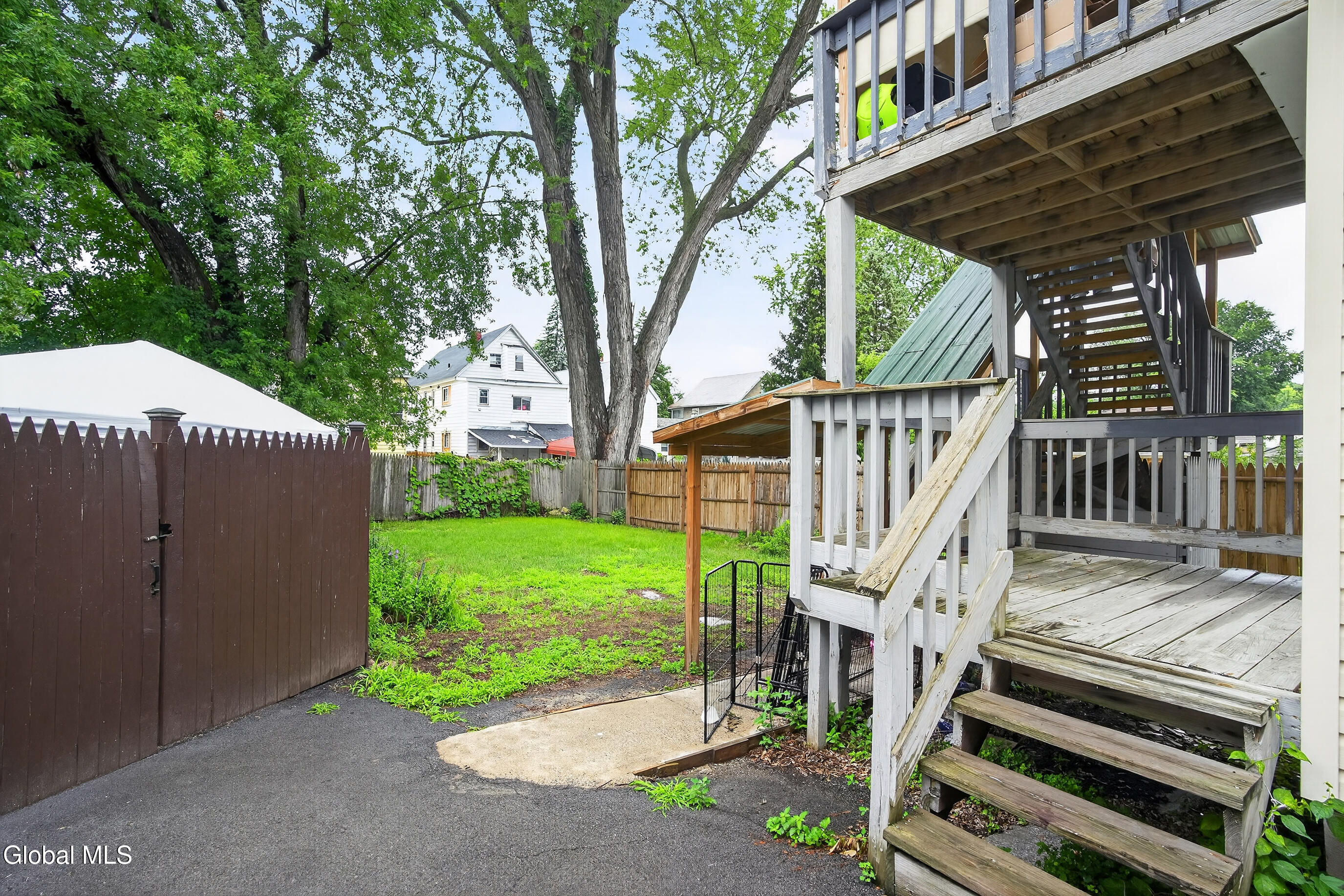 17 Frank Street Schenectady NY 12304