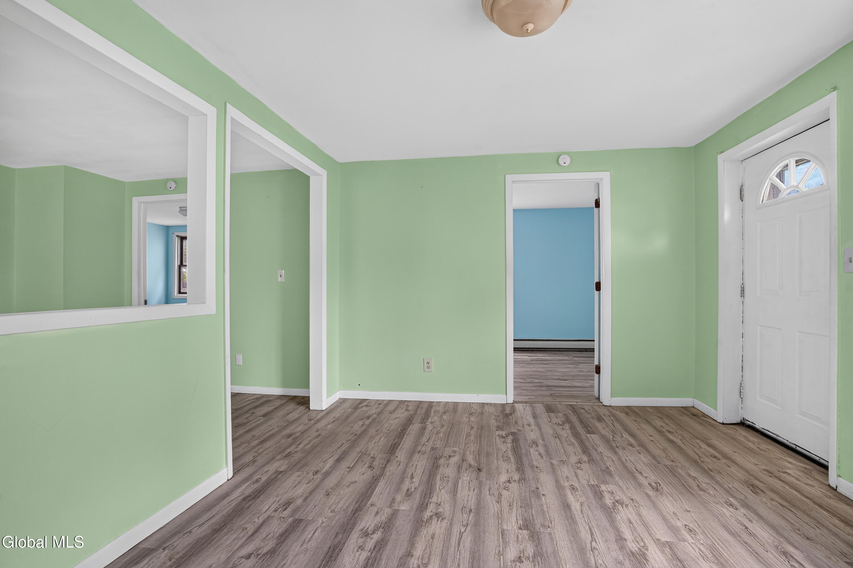 17 Frank Street Schenectady NY 12304