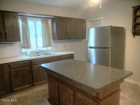 31 Vley Road Scotia NY 12302