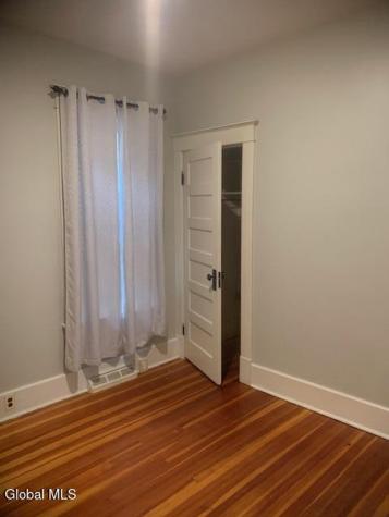 31 Vley Road Scotia NY 12302