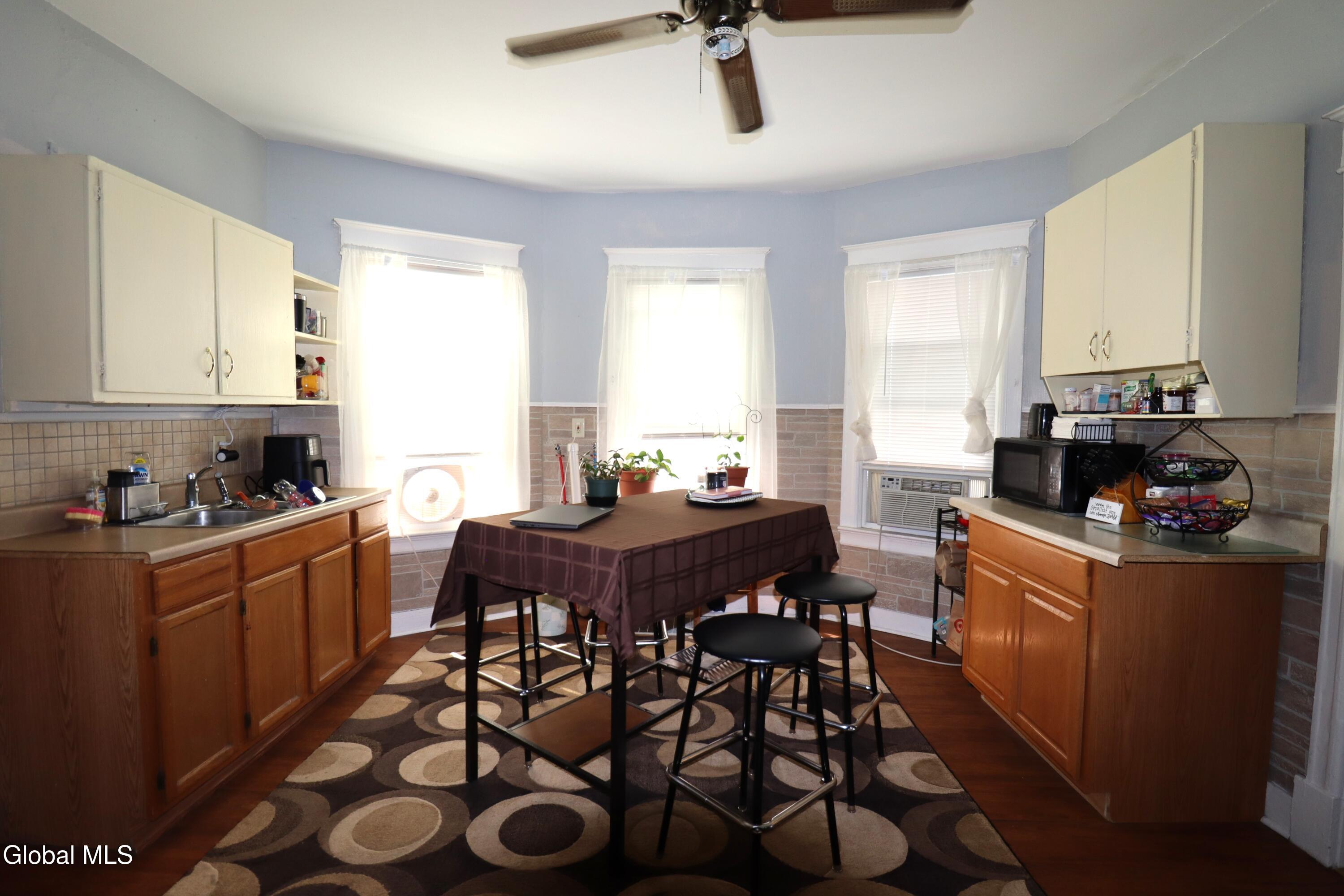 1247-49 Crane Street Schenectady NY 12303