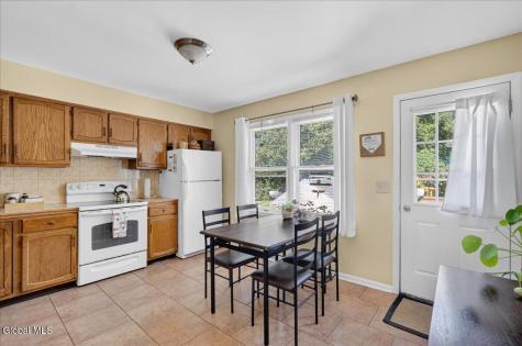 1119-1121 Raymond Road Malta NY 12020