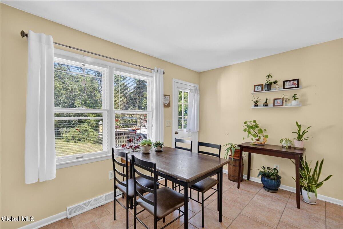 1119-1121 Raymond Road Malta NY 12020