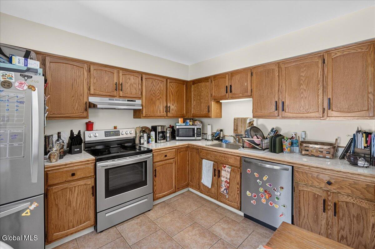 1119-1121 Raymond Road Malta NY 12020
