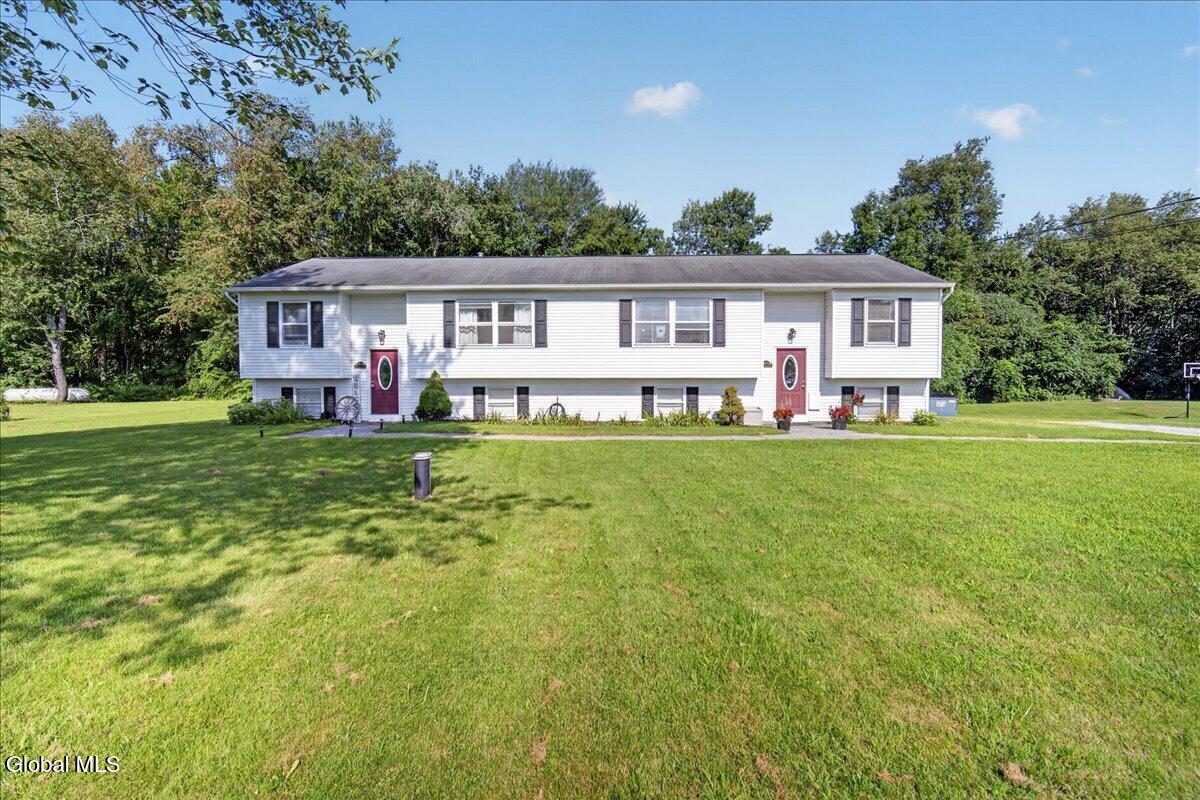 1119-1121 Raymond Road Malta NY 12020