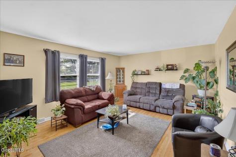 1119-1121 Raymond Road Malta NY 12020