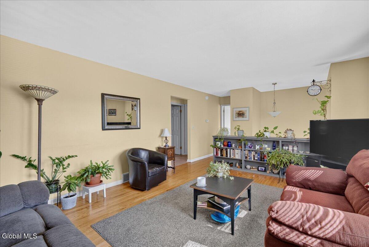 1119-1121 Raymond Road Malta NY 12020