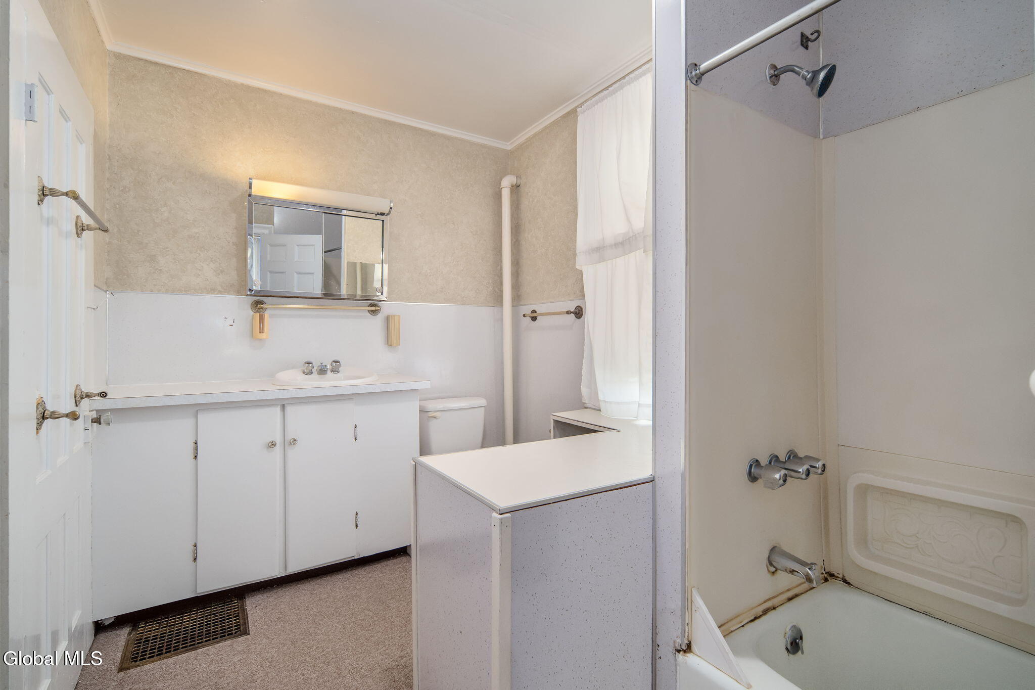 110 Main Street Ravena NY 12143