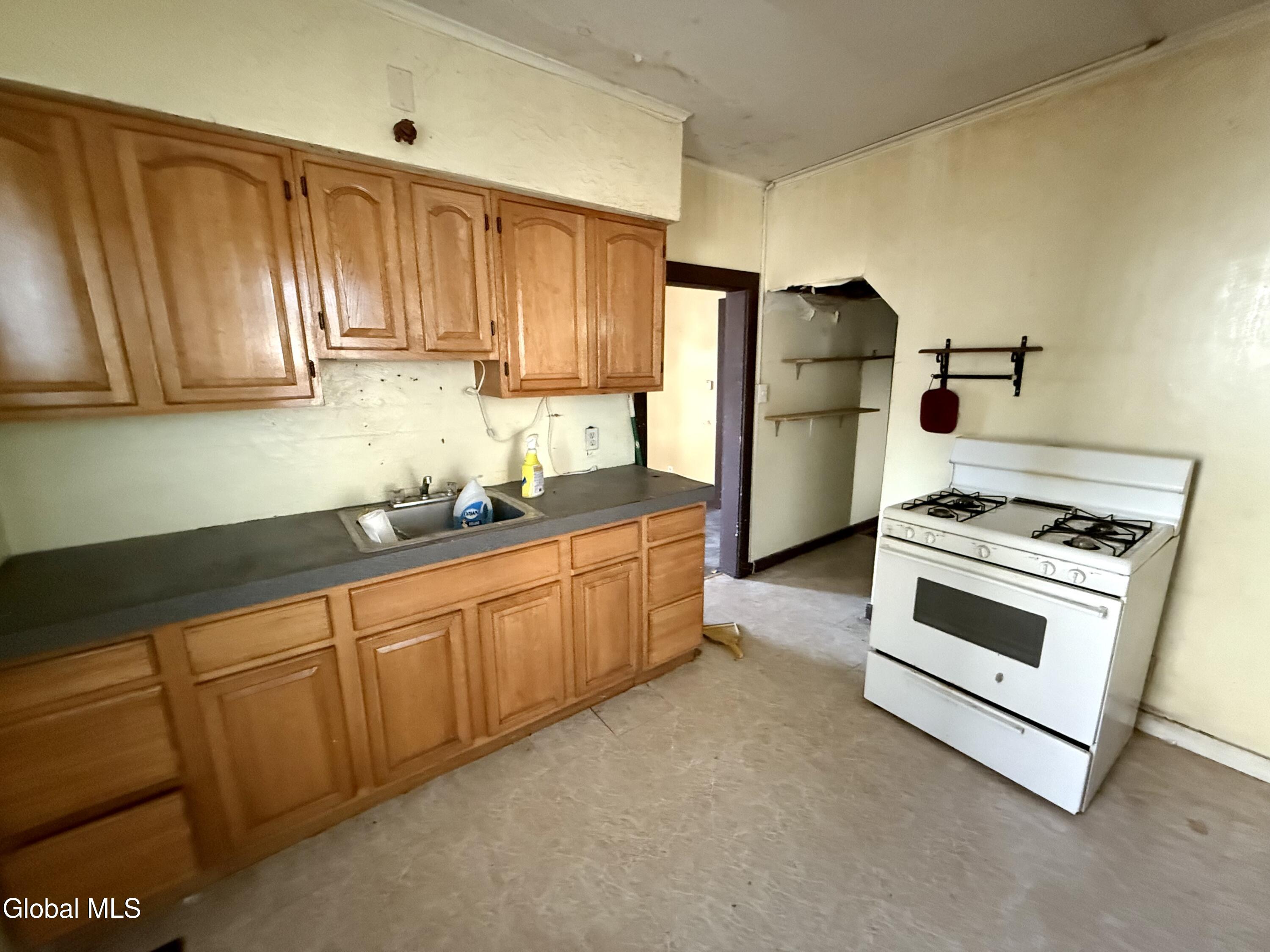 8 Lexington Avenue Gloversville NY 12078