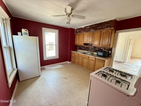 8 Lexington Avenue Gloversville NY 12078