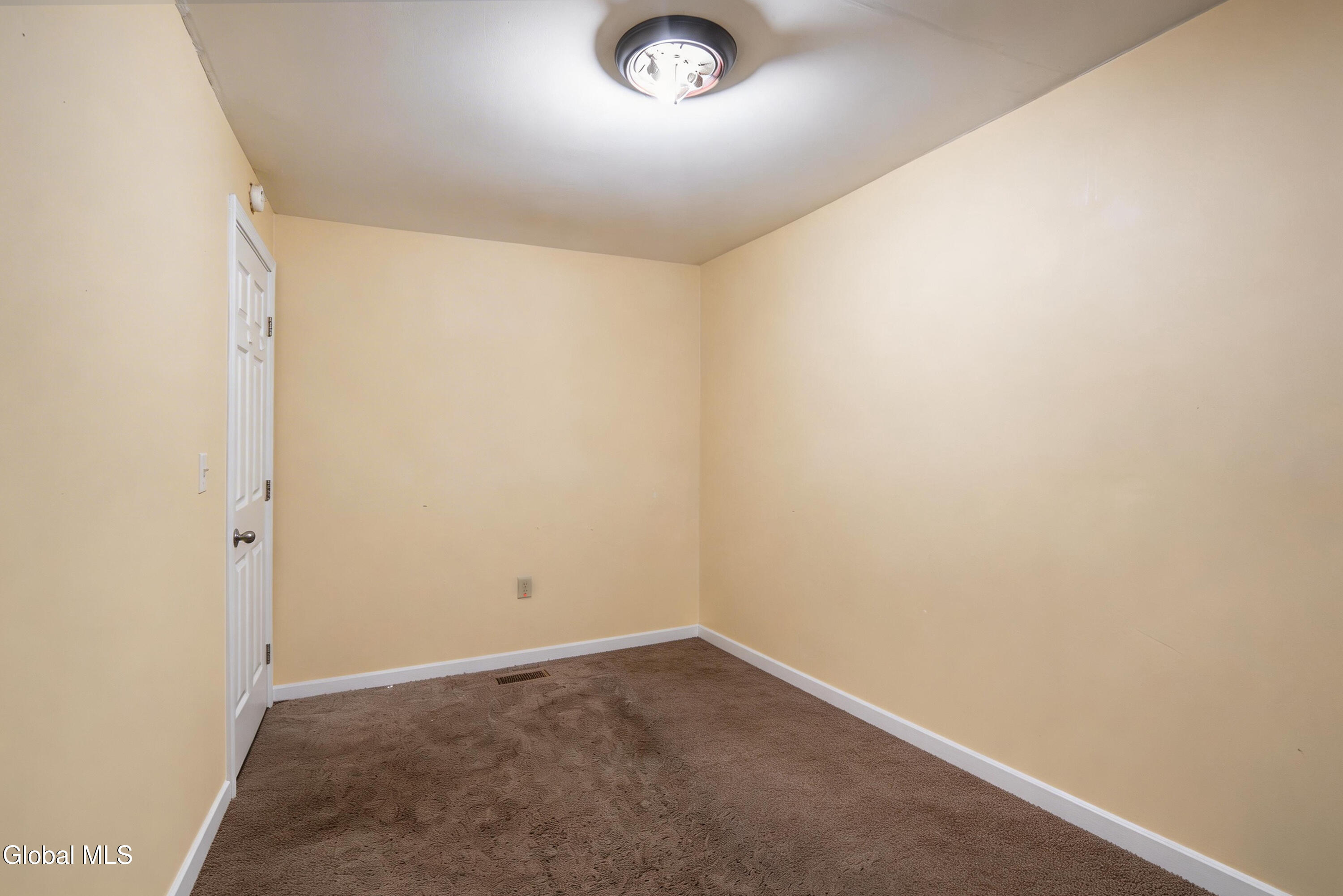 82 Ida Street Troy NY 12180