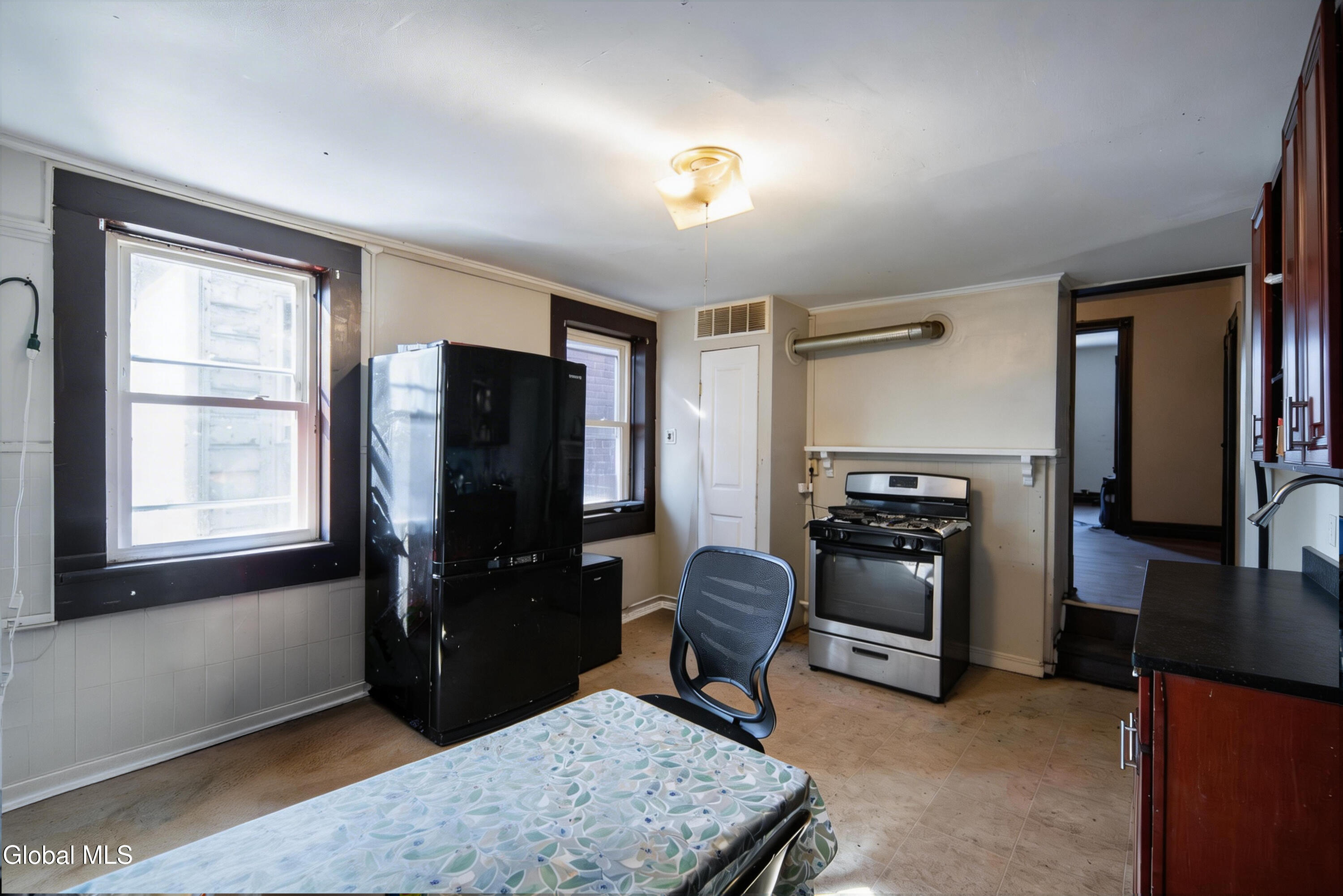 82 Ida Street Troy NY 12180