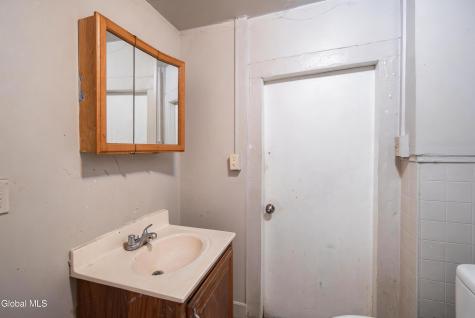 82 Ida Street Troy NY 12180