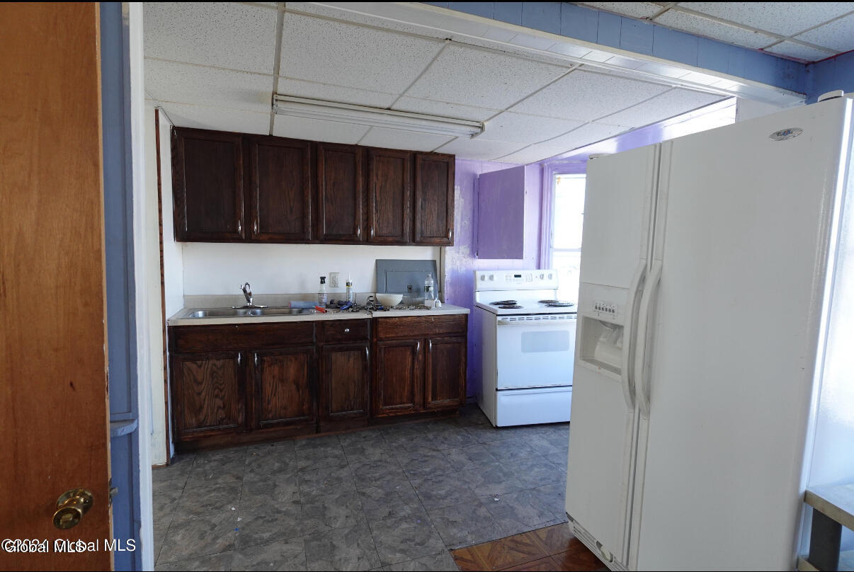 3081 6th Avenue Troy NY 12180