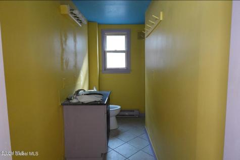 3081 6th Avenue Troy NY 12180