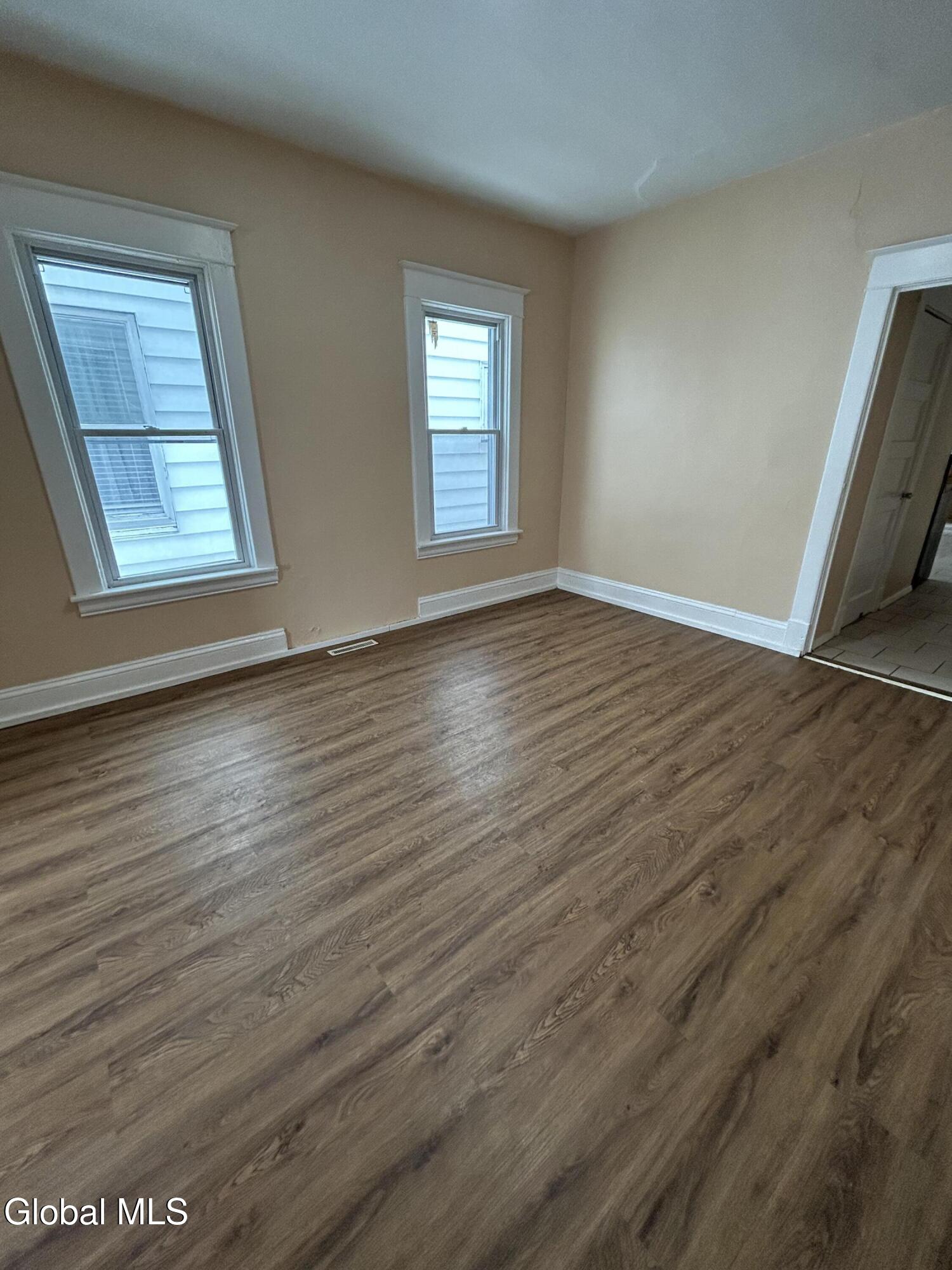 1075 Pleasant Street Schenectady NY 12303