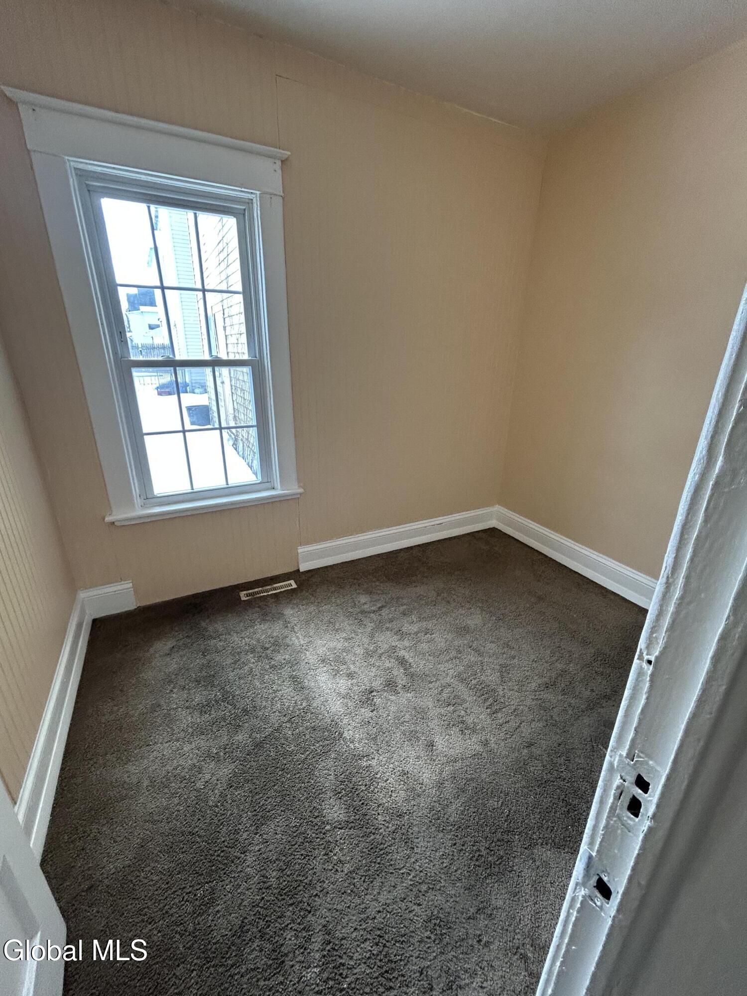 1075 Pleasant Street Schenectady NY 12303