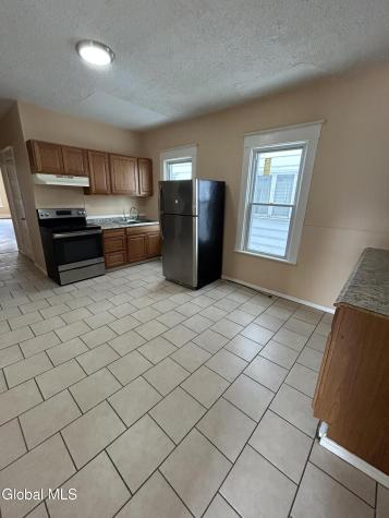 1075 Pleasant Street Schenectady NY 12303