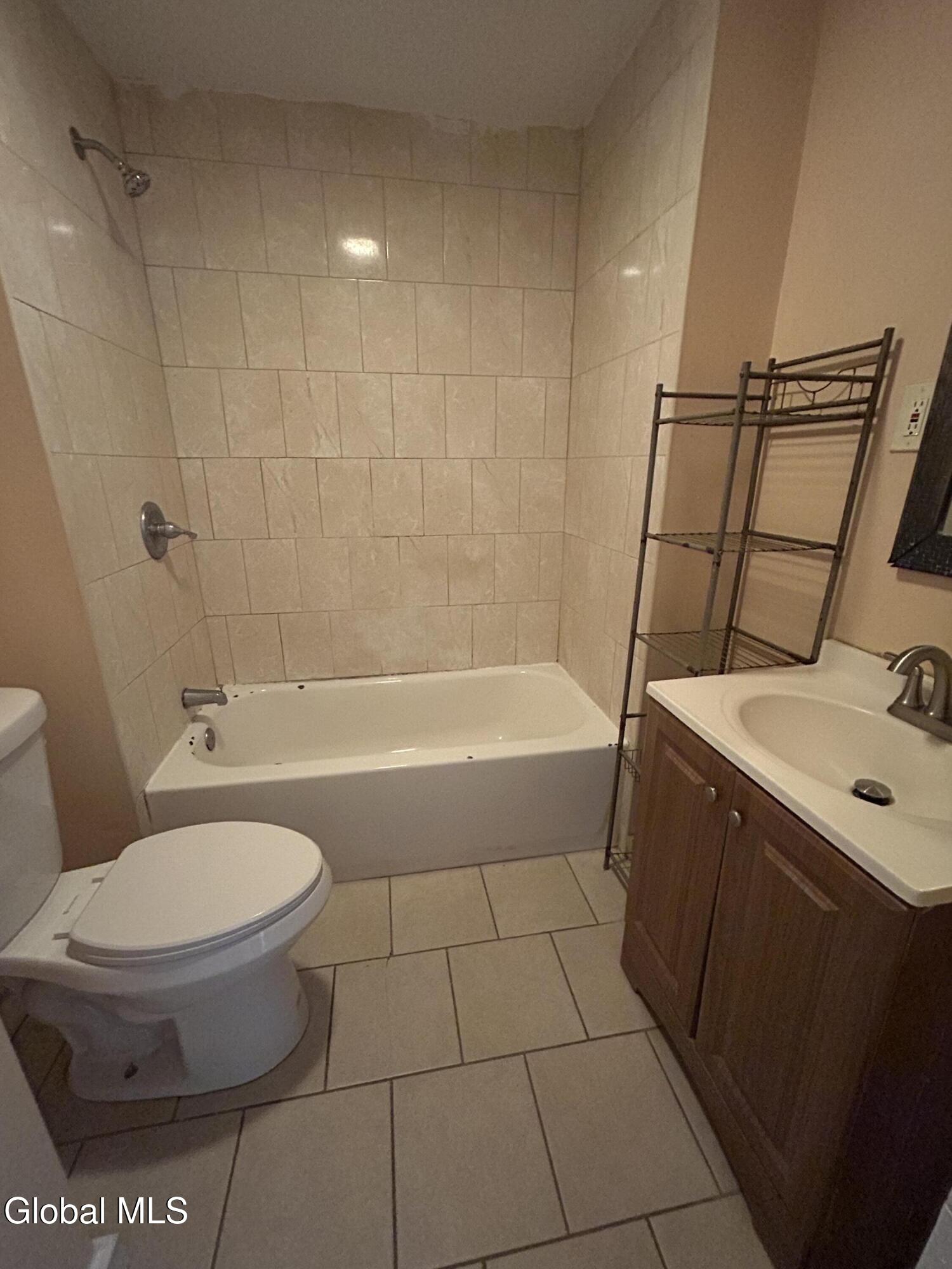 1075 Pleasant Street Schenectady NY 12303