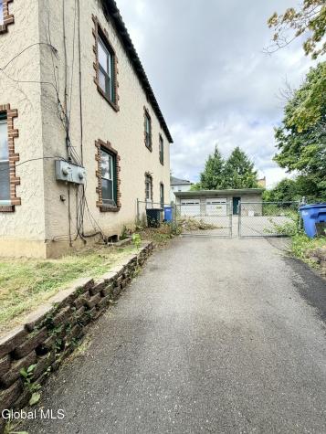 319 Mccarty Avenue Albany NY 12209