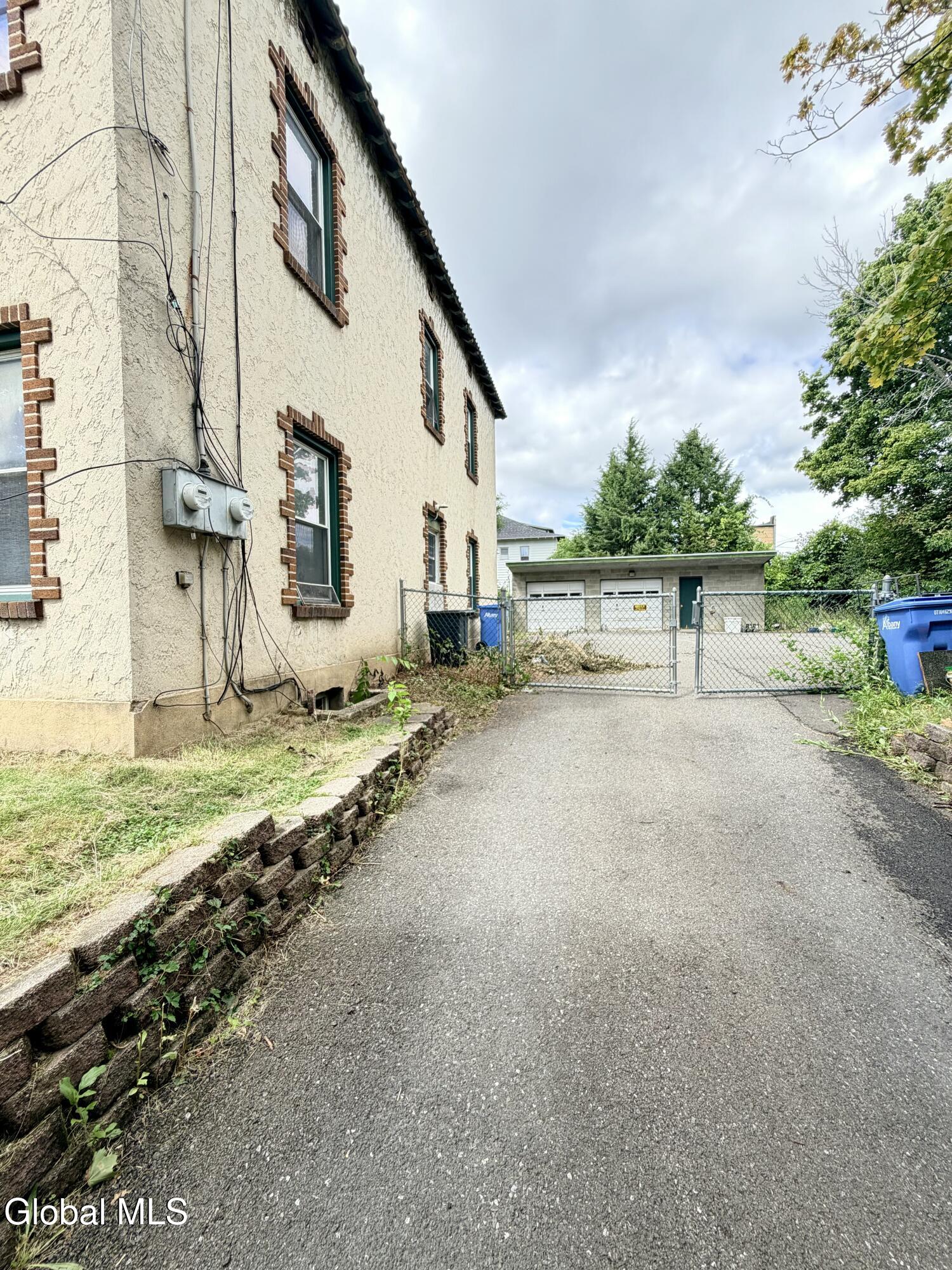 319 Mccarty Avenue Albany NY 12209