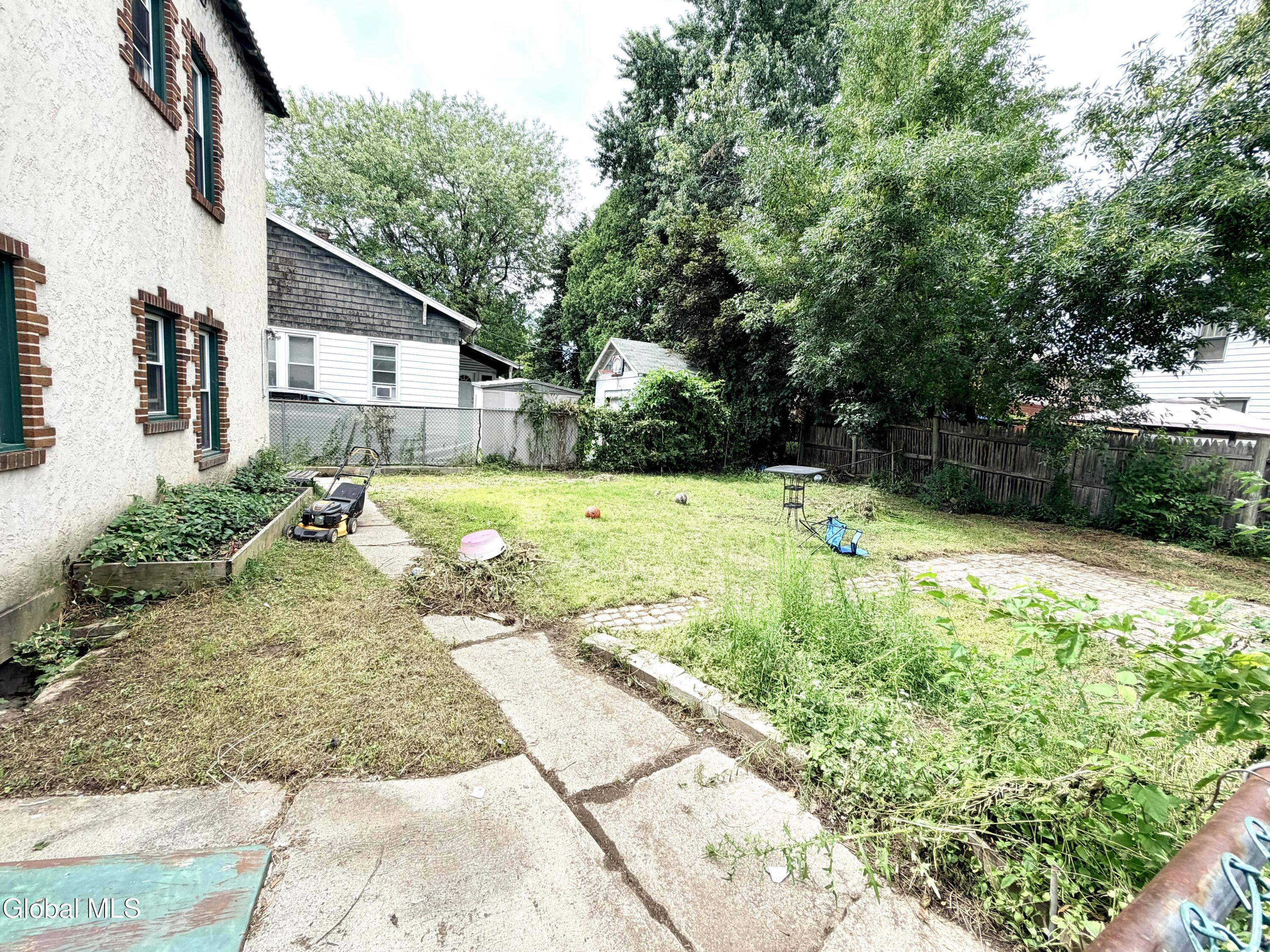 319 Mccarty Avenue Albany NY 12209